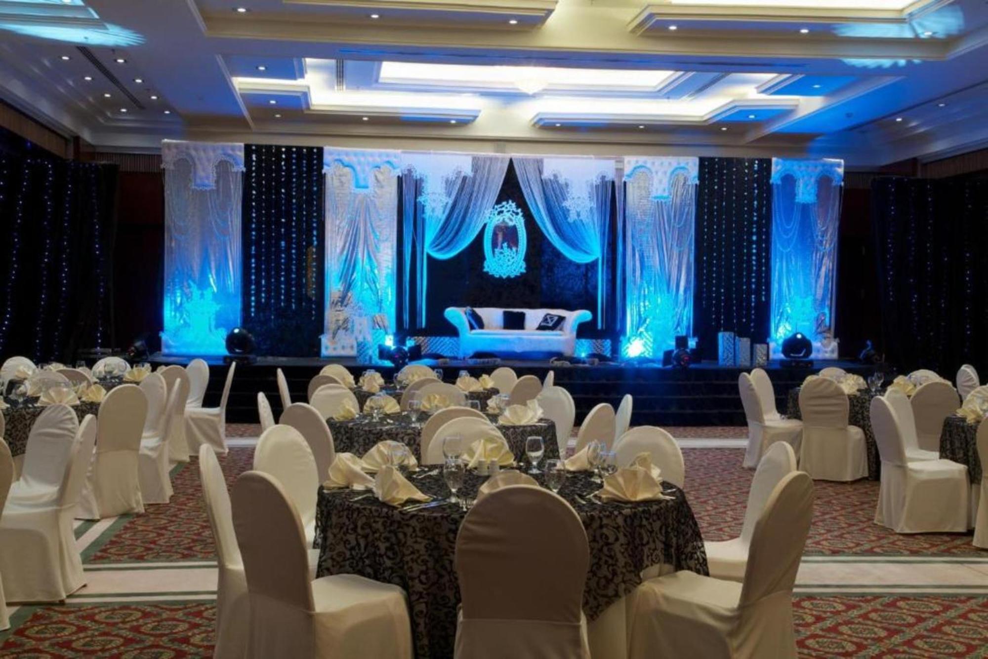 Concorde Hotel Near Exhibition Center By Palette Resorts ฟูไจราห์ ภายนอก รูปภาพ