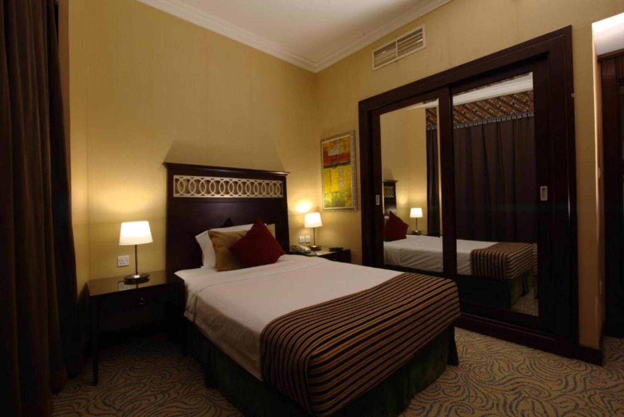 Concorde Hotel Near Exhibition Center By Palette Resorts ฟูไจราห์ ภายนอก รูปภาพ