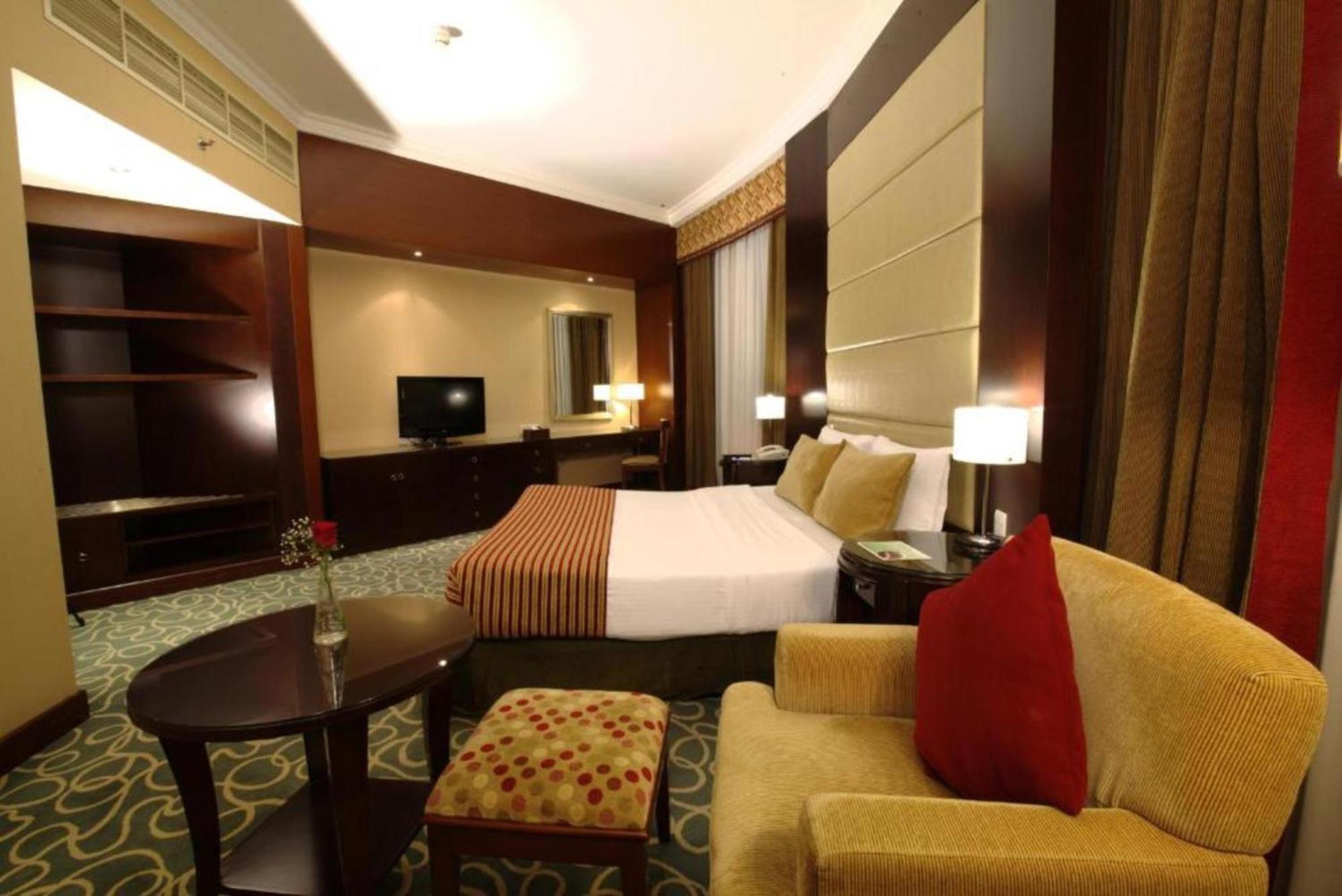 Concorde Hotel Near Exhibition Center By Palette Resorts ฟูไจราห์ ภายนอก รูปภาพ