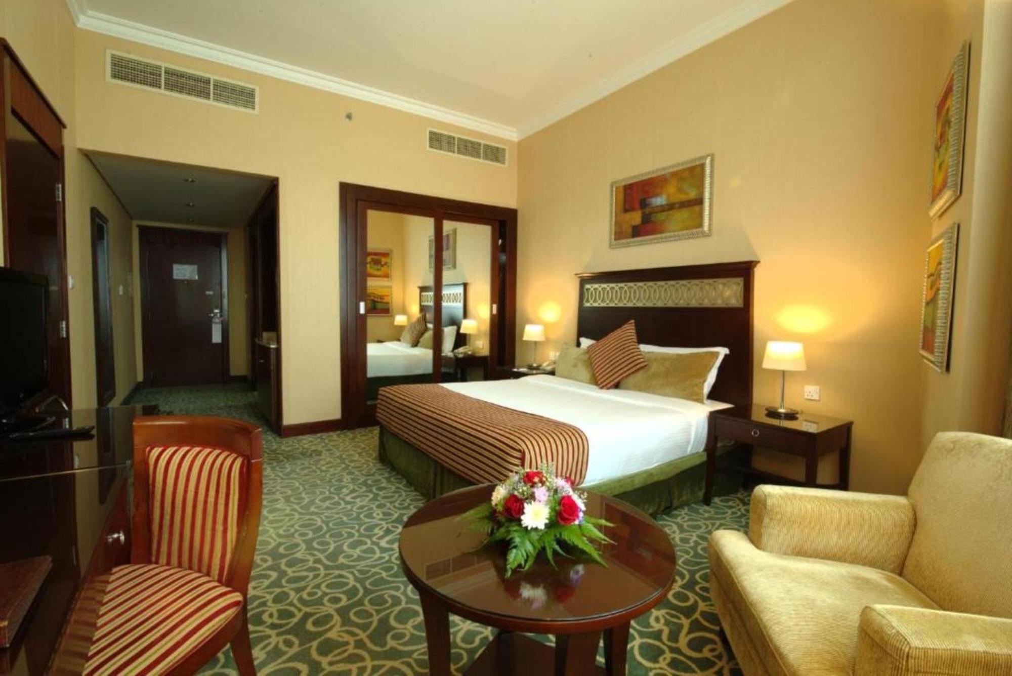 Concorde Hotel Near Exhibition Center By Palette Resorts ฟูไจราห์ ภายนอก รูปภาพ