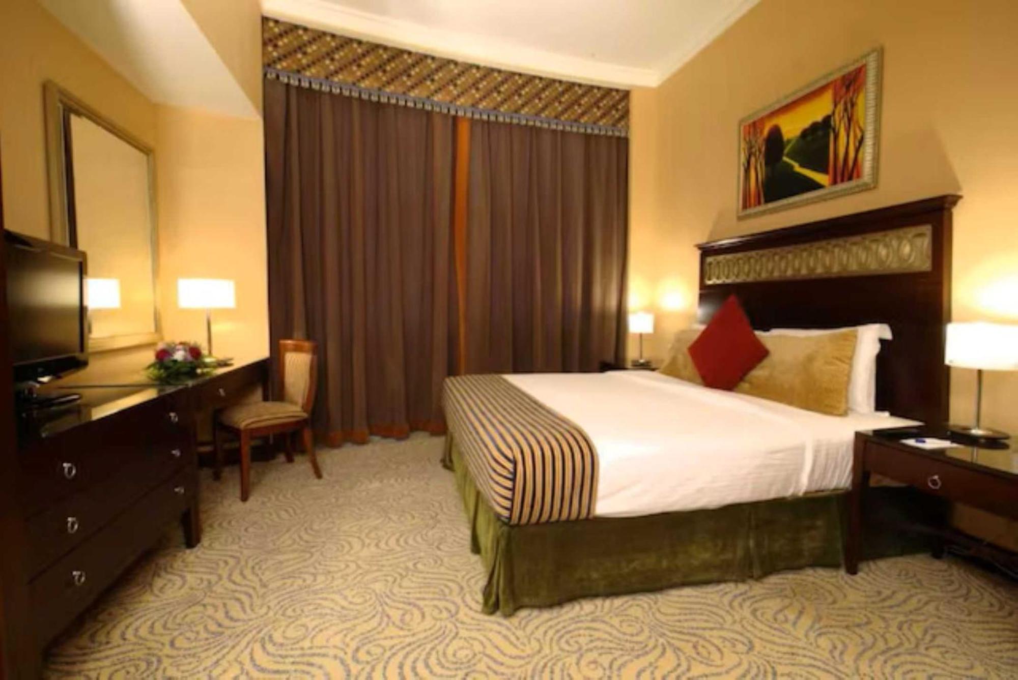 Concorde Hotel Near Exhibition Center By Palette Resorts ฟูไจราห์ ภายนอก รูปภาพ